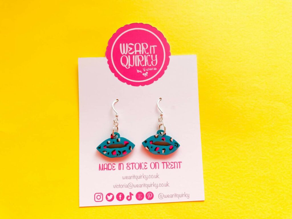 Lip Dangle Earrings in Turquoise and Pink